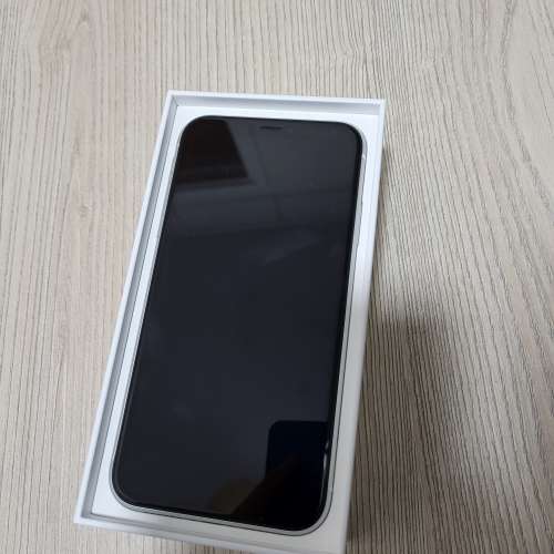 iPhone XR 64g B白色