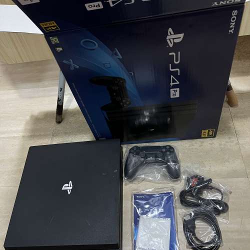 SONY PS4 Pro 1TB 黑色連遊戲