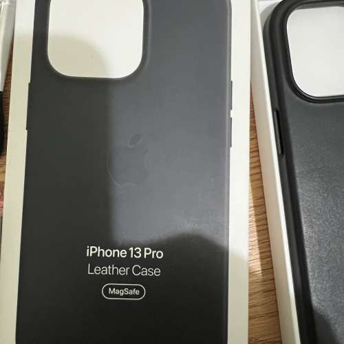iPhone 13 Pro MagSafe 皮革護殼