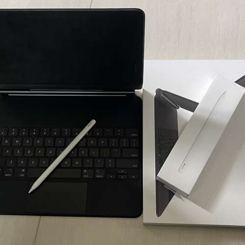 90％新 12.9寸 magic keyboard and Apple pencil 2