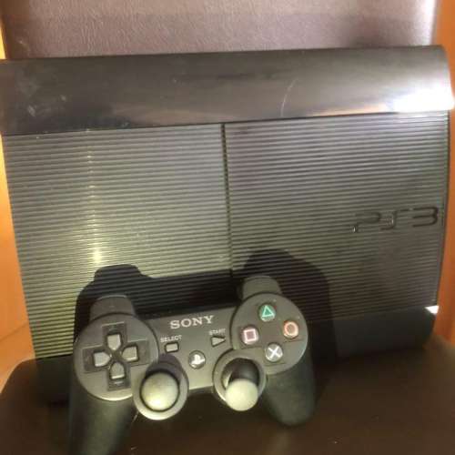 PS3 黑色連手掣及一隻game 龍如of the end