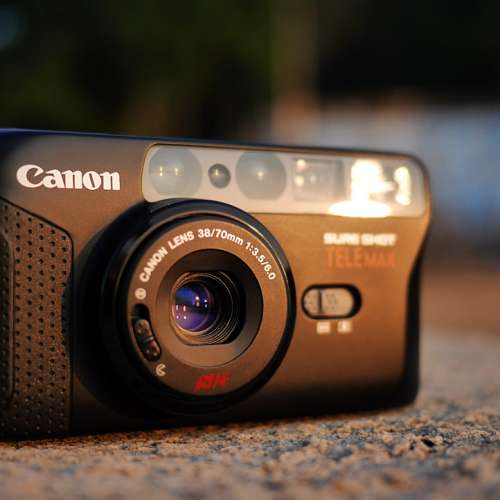 售Canon Sure Shot TeleMax / Autoboy / Prima 同類機少有可長關閃燈不會每次開機重設