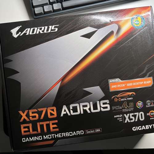 aorus x570 elite socket am4 motherboard + amd 3900x cpu