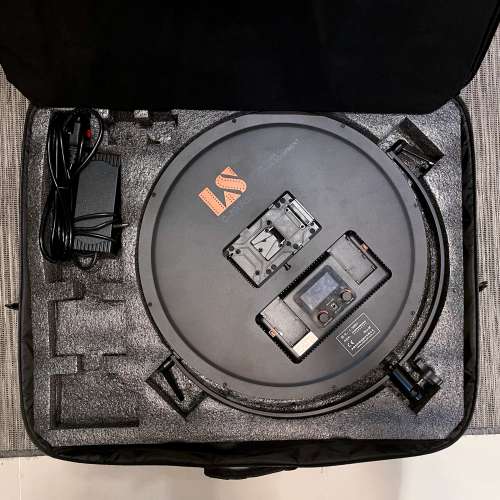 LS C700RSV | LED燈 | 柔光 | 補光 | 可調色溫 | 連原裝收納袋 | 連Light Stand | ...