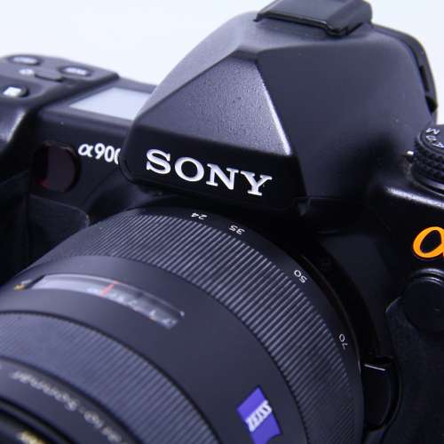 95% New Sony A900 Body + 24-70 ZA