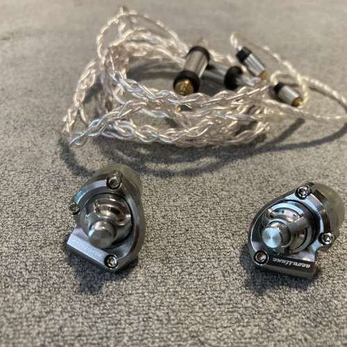 Acoustune HS1670SS 不鏽鋼10mm動圈單元注重女聲加強細緻度可換線MMCX