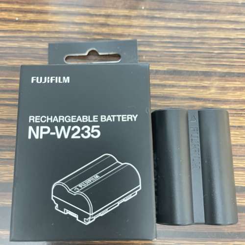 放..FUJFILM NP-W235 ..電池2粒