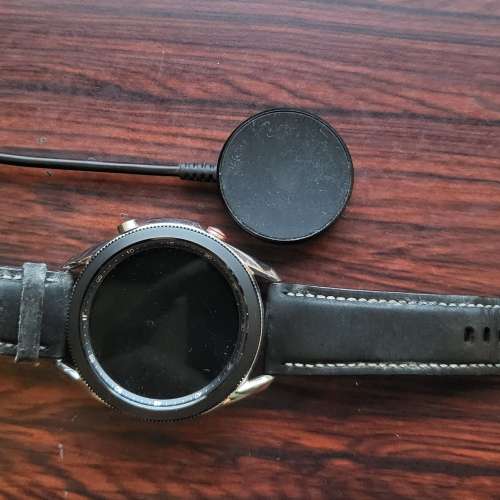 出售 Samsung Galaxy Watch3