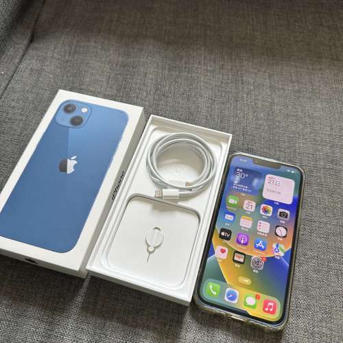 iPhone 13 藍色 98% 一直用保護套 256G 香港行貨 全套有盒