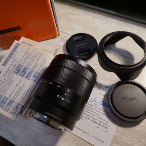 (95成近新) Sony Zeiss E16-70mm F4 OSS Lens (NEX A5000 A6000 合用)
