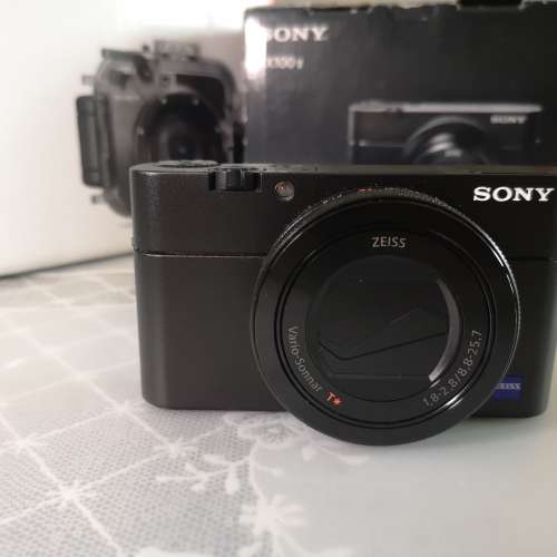 Sony RX100V + MPK-URX100A