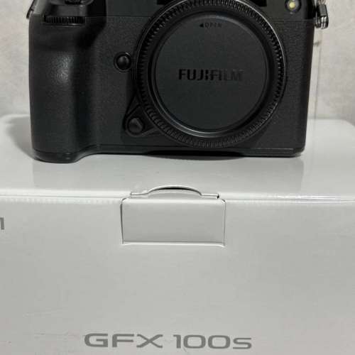 Fujifilm GFX 100S body