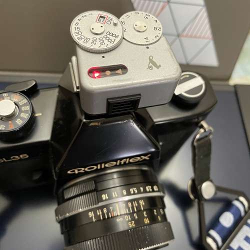 Rolleiflex SL35 /w Carl Zeiss Planar 50mm/1.8