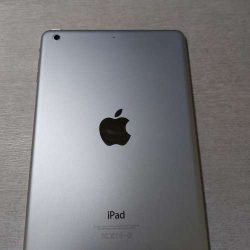 二手 iPad mini 2 32GB(銀白色)