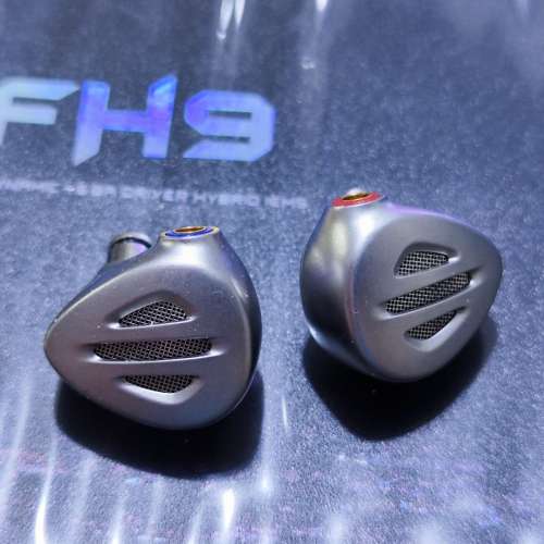 FiiO FH9 一圈六鐵七單元 "純鈦合金"入耳式耳機
