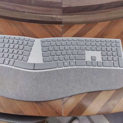 Microsoft Surface Ergonomic Keyboard wireless 藍芽鍵盤 灰色