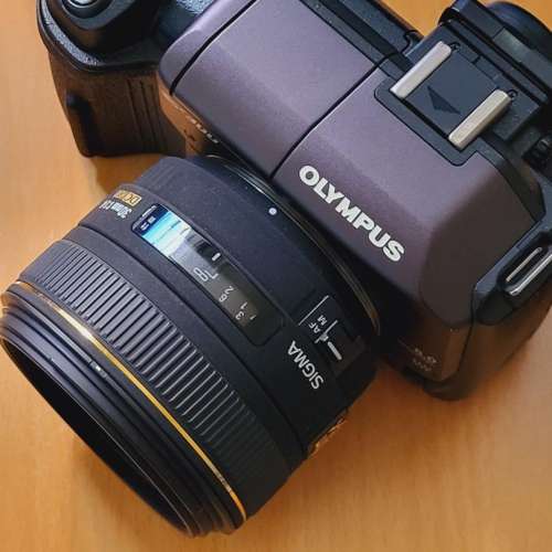 Olympus E-300 + Sigma 30mm f1.4 大43 (Kodak CCD)