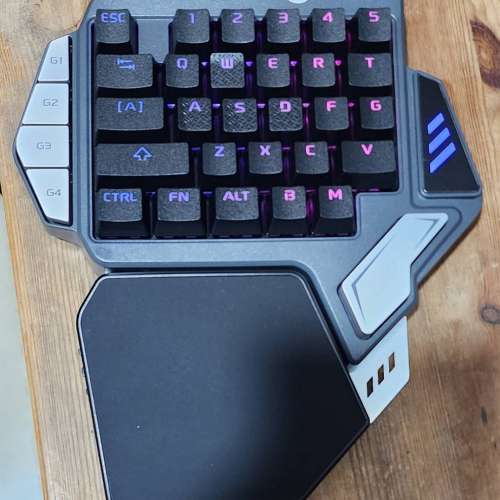 GAMESIR Z1 GAMING KEYPAD