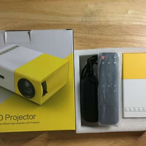 YG300 1080P LED Projector