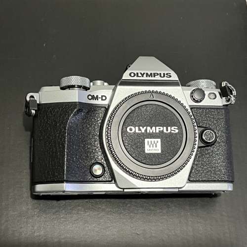 Olympus E-M5 II 全新銀色最後一部