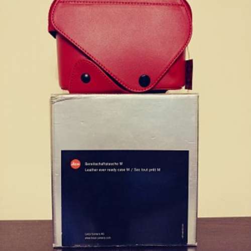 (Brand new)Leica red leather ever ready case