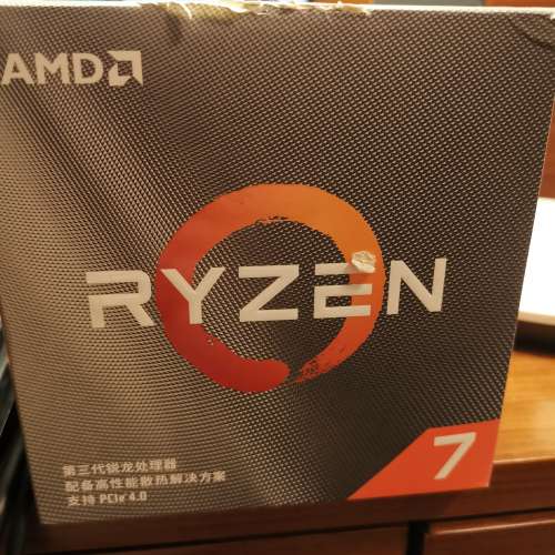 AMD  Ryzen  7  3700X 連全新散熱器