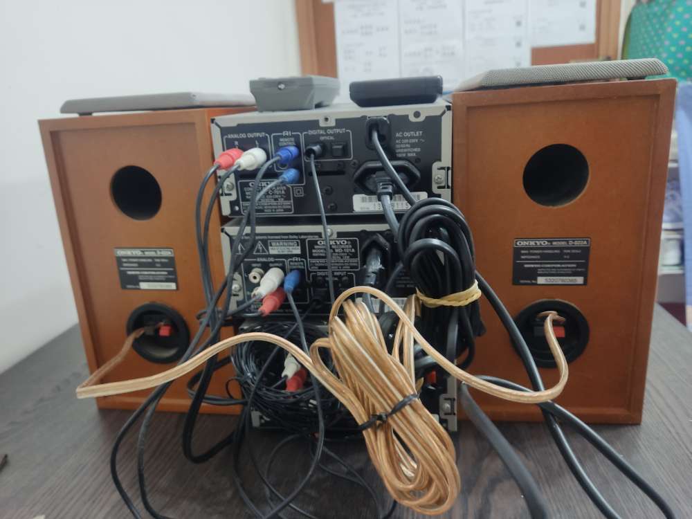 安橋Onkyo Mini Hifi R-801A C-701A MD-101A可分開買- 二手或全新音響