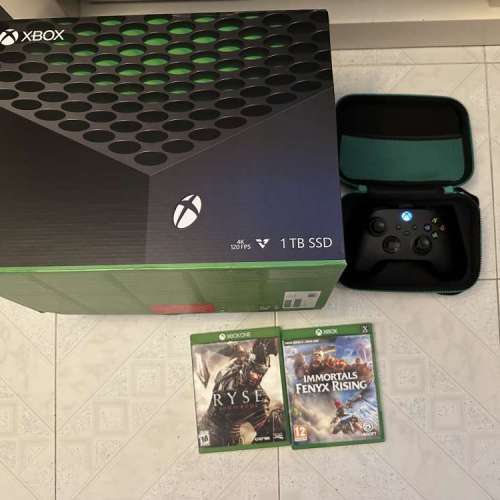 Like new Xbox Series X 1tb with 2 games and 1 controller and all boxed UK