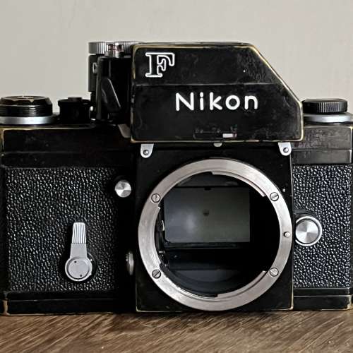 Nikon F black