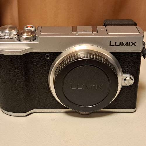 [FS]-95% Very New Panasonic Lumix GX7 Mark III (GX9) M43 Camera (Silver/Black)