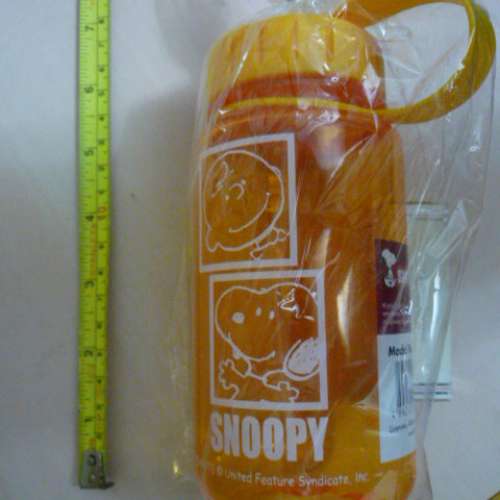 Brand new Snoopy plastic bottle 史努比 膠水壺 運動水樽 水瓶