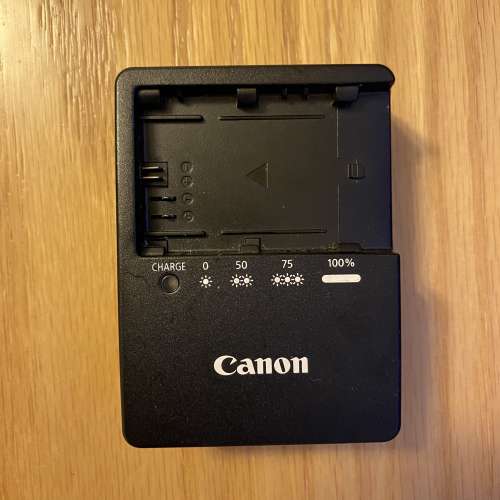 Canon LC-E6E 電池充電器