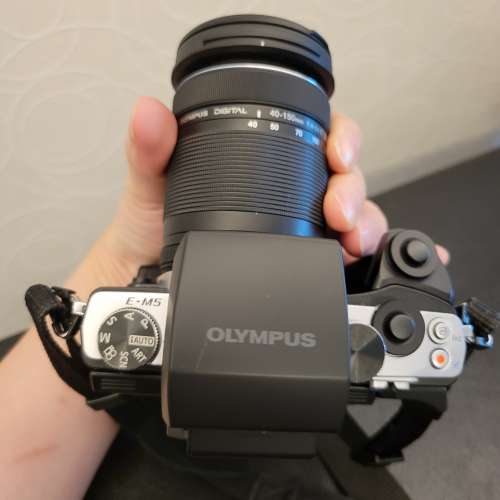 Olympus OM-D EM5 + HLD-6 (EM5 1,2,3合用)直倒 + 40-150mm 4-5.6R Kit Lens