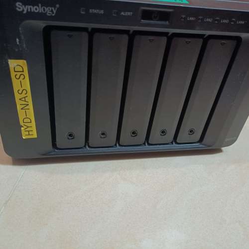 Synology ds1515+ 5 bay NAS
