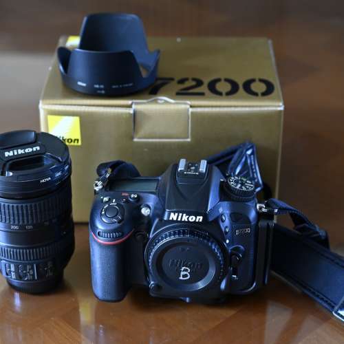 Nikon D7200 Body + AF-S DX NIKKOR 18-200mm f/3.5-5.6G ED VR Lens