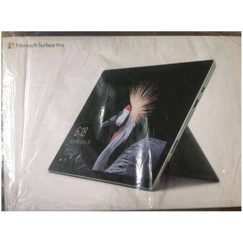 Microsoft Surface Pro 2017 with surface signature type cover