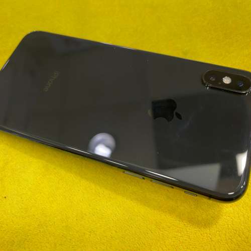99%New iPhone XS 256GB 黑色 香港行貨 電池效能97% 有配件 自用首選超值