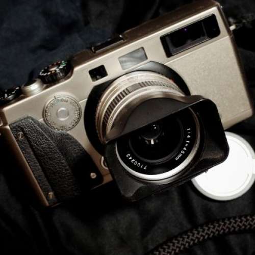 Fujifilm TX-1 ( Hasselblad Xpan ) W/ Lens 45mm, Hood, Cap & Half Case