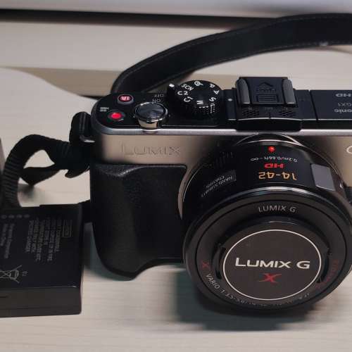 Panasonic LUMIX DMC-GX1 相機 & Panasonic 14-42mm 鏡頭(90% 新淨)