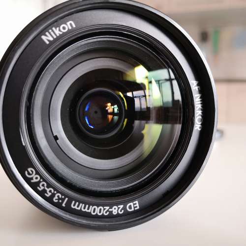 Nikon ED 28-200mm 3.5-5.6G with B+W UV filter