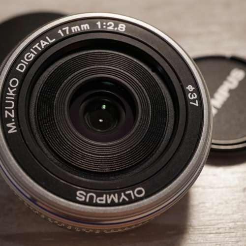 Olympus 17mm F2.8 Pancake Lens (MFT M43 Panasonic Lumix可用)