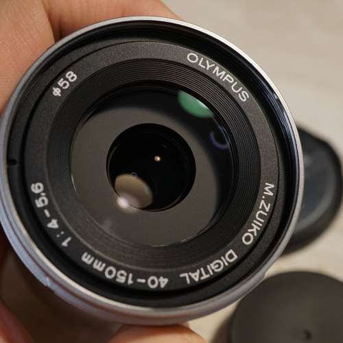 二代 Olympus 40-150mm F4-5.6 Lens 連UV濾鏡，微距濾鏡，CPL濾鏡