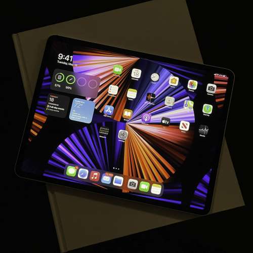 賣iPad pro 2021(M1) 12.9 256g Wi-Fi 太空灰