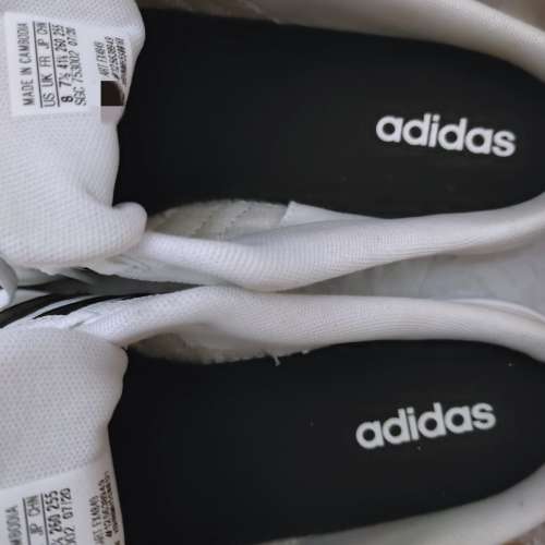Adidas 鞋