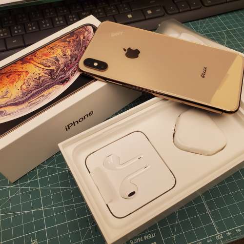 90% new iPhone Xs Max Golden 256Gb 行貨
