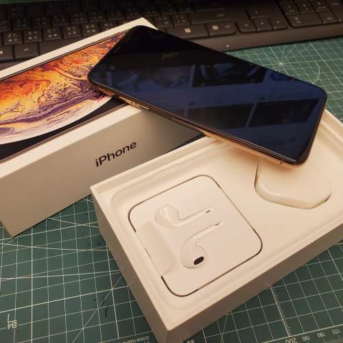 90% new iPhone Xs Max Golden 256Gb 行貨