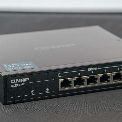 QNAP 2.5GbE Switch QSW-1105-5T