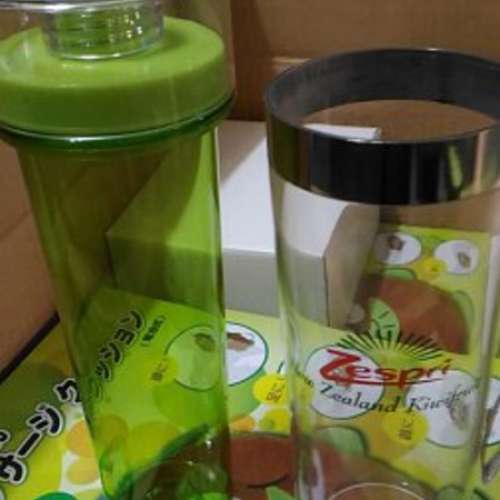 佳沛新西蘭奇異果公仔喇叭一對, 佳沛新西蘭奇異果震動按摩公仔