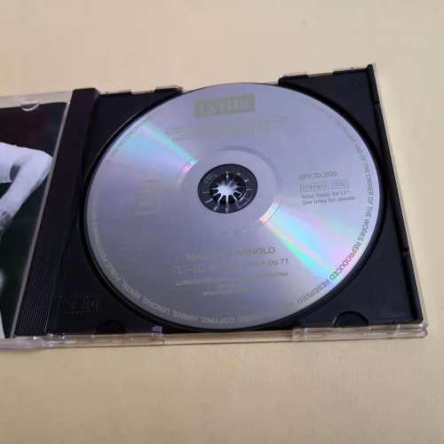 Malcolm Arnold symphony no.4 英版