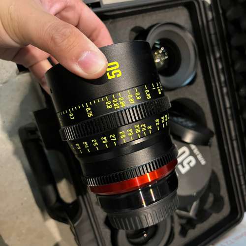 Meike 美科 電影鏡 35mm 50mm 85mm 三支連保護箱 ef mount